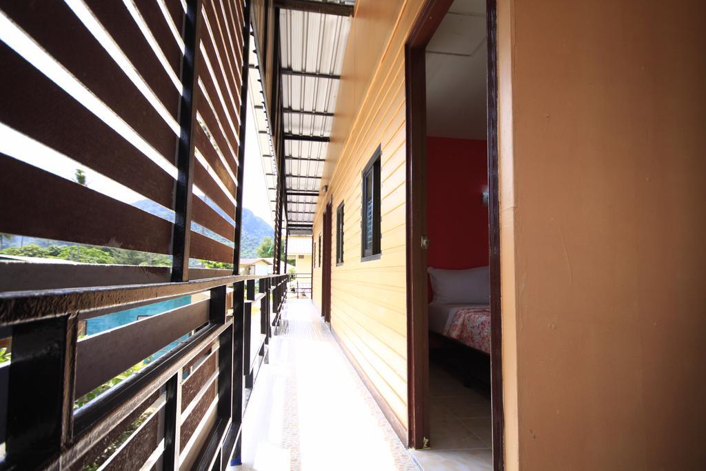 Pongpan House Phi Phi Apartment Exterior photo